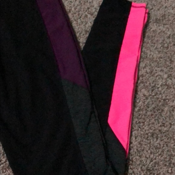 Athletic leggings - Picture 2 of 5